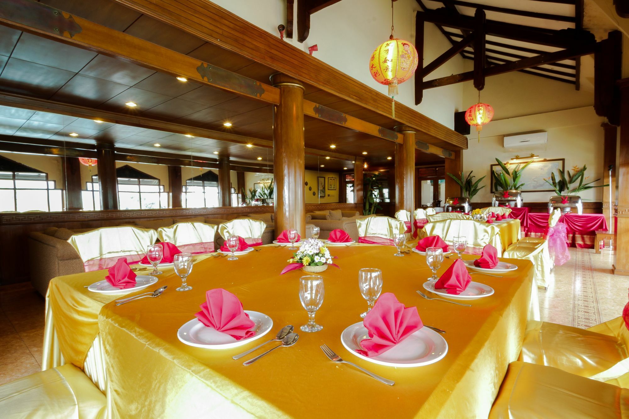 皇家兰花花园公寓酒店 巴图 外观 照片